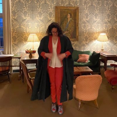 Part Indian, part German, entirely English. Research Associate @PoliticalNovel / @cpsjcam / @GermanCambridge / @churchillcol. Views my own. She/her.