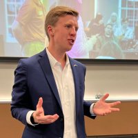 Cal (@calvinglen) 's Twitter Profile