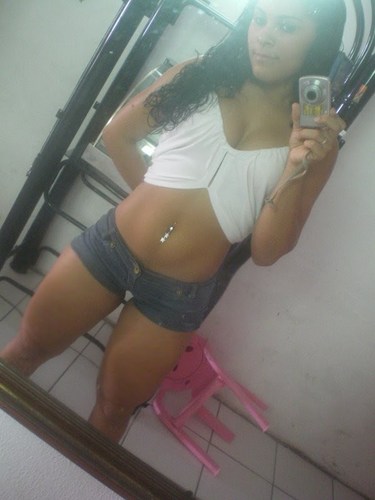 VeronikaaSouzaa's profile picture. 