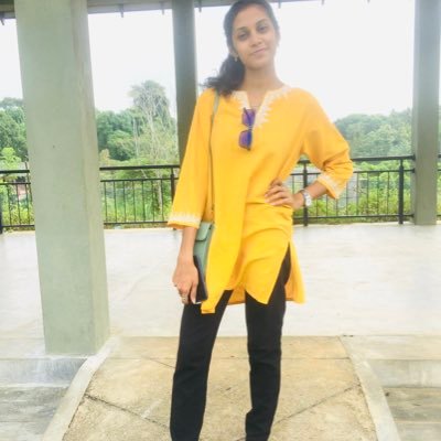 🌻 Teacher in Your Heart 🐥 I am a Professional English Teacher 👩🏫 I like to Teach & Help Any Student who want to see the world with English.. 🌻