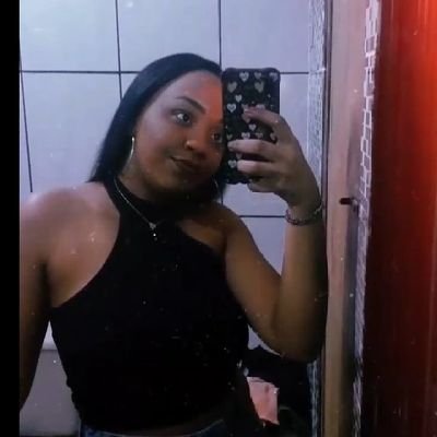 Que sejas meu universo, que sejas tudo o que sinto e o que penso ✝️
Estudante de Letras- Francês //UFF.