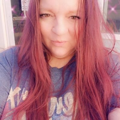 MOTHER OF 4 AWESOME SONS,  PROUD PITTIE MOMMA TO PACKER AND JOURNEE, Married to COACH SPREWER,  80's METAL CHICK and METALLICA FAN! ❤🤘❤