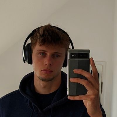 BenjaminCorben's profile picture. 13hours till I land