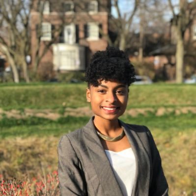 UChicago 20’ | Chicago Area Schweitzer Fellow | Pritzker School of Medicine MS3 | Future EM doc🚨 | Youth Violence Prevention Advocate | 💕💚 1908