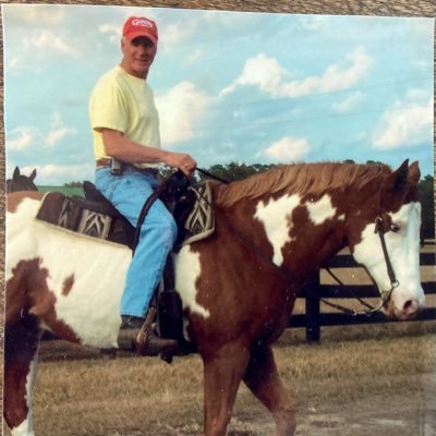 cracker_florida's profile picture. American Patriot, believes in tall walls, deporting illegals, made in America, guns, Conservative values and stop all foreign aid. I’m MAGA to the bone.