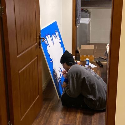 qaqzz8's profile picture. 