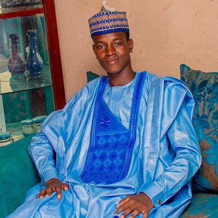 OmeerUk42's profile picture. 