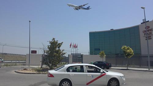 TaxiAirportMad's profile picture. Taxi Aeropuerto.Tlf o Whatsapp al 675 95 56 98.Madrid-Aeropuerto 30 Euros aprox. http://t.co/aEh8JcMmpq