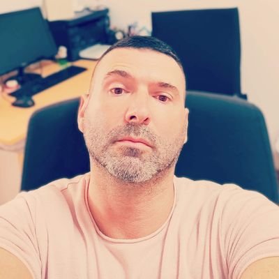 RCT_RO's profile picture. I always wanted to be somebody, but now I realize I should have been more specific.