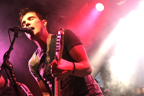 TheBrokenTweets's profile picture. Dig, LIKE, Follow...Help us if you know how...we're listening...   
http://t.co/poXHWMBK
http://t.co/zR5VhUvv
http://t.co/hDgAwL2E
Support New Mzc!