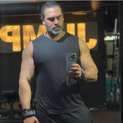 0mohamadya's profile picture. 