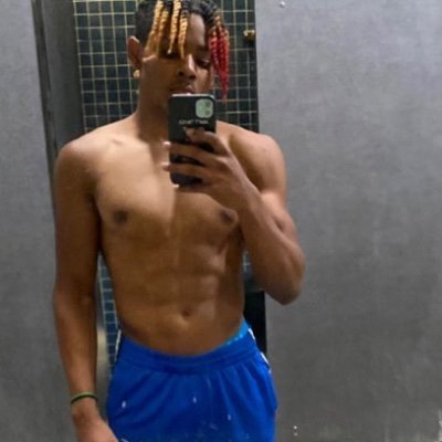 DerrickPleasa13's profile picture. 20