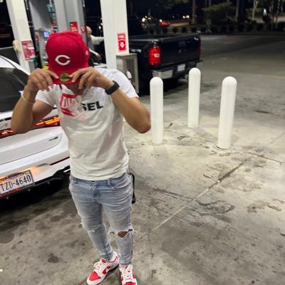 chris2saucey's profile picture. I can do all things through Christ who strengthens me. Philippians 4:13