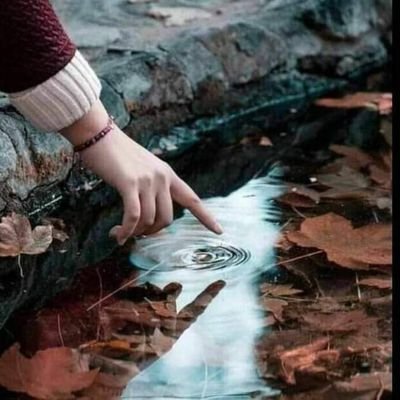 Dad I need someone like you.I need someone to love me like you ,see me by his eyes, ❤️..
I miss you dad ☹