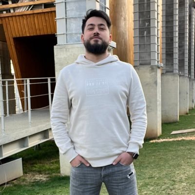 An indie hacker.
Creates a tool for automated, periodic AI content for your website.