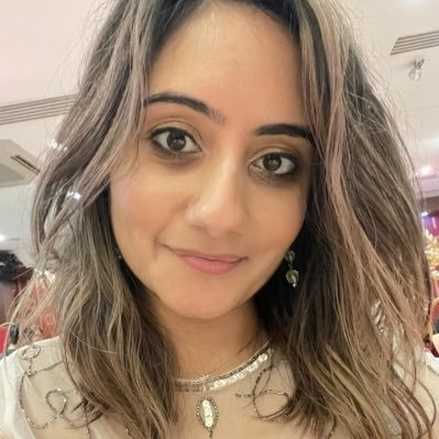 pooj___'s profile picture. 