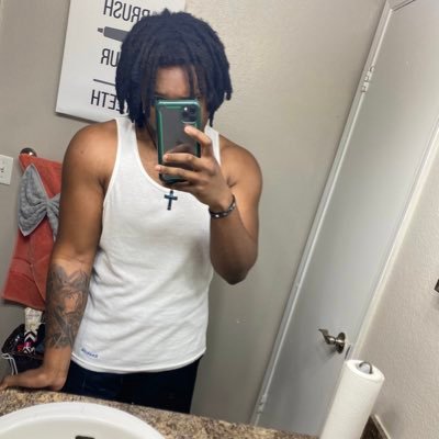 iriidescence_'s profile picture. 🇯🇲｜ XOTWOD | @Raticus_Rex｜@velourhood