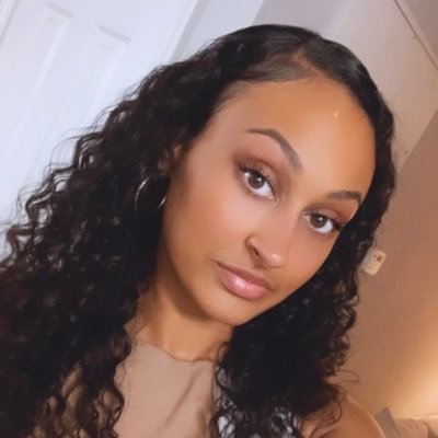 cedes_1019's profile picture. 