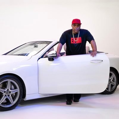 E-A-Ski is a Grammy Award winner & Multi-Platinum Producer. Credits: Dr. Dre, Ice Cube, Spice 1, E-40, Too Short https://t.co/g2T16pSHKR easki@outlook.com