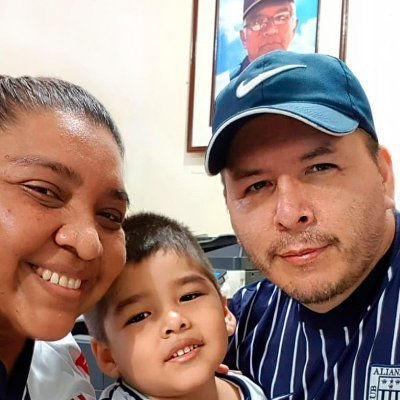 meshita's profile picture. Autora de https://t.co/Prg9sMJerf