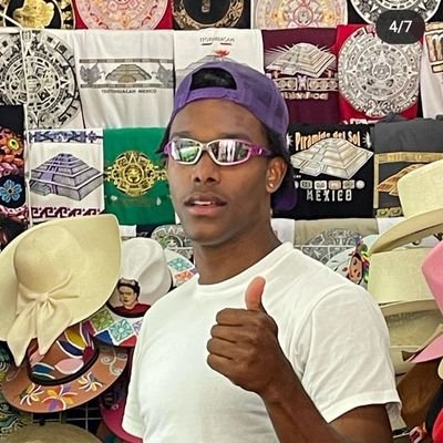 Instouvovo's profile picture. @Instouvovo