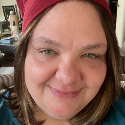 BeeBardeau's profile picture. 