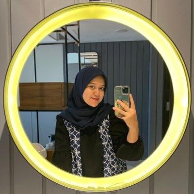 azmilmuftaqor's profile picture. A Wallflower