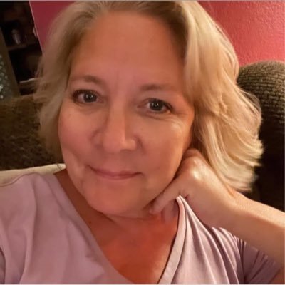 MommaSMA's profile picture. 