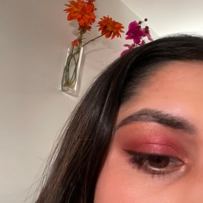 meral_barlas's profile picture. wow