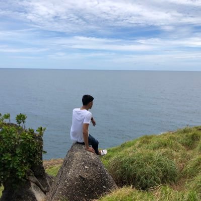 theoleang's profile picture. New Year Countdowner | solo traveler\hostel\backpacker | film\series | graphic\photography | coffee\pancake