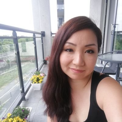 Junior Software Developer, single mother 👩‍👦‍👦  living abroad beautician 💅👄💆‍♀️  career change 🦸‍♀️👣👣