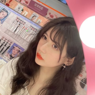 guiyi0329's profile picture. こんにちは