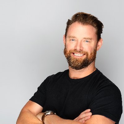 A strategy product-nerd, crypto try-hard, investor, deFI builder and motorsport fanatic