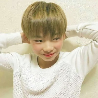 just a kpop fan who happens to be a lawyer — for bts, svt, enha, txt, trsr & b.i — slow collector 🛒 #1209cartupdates