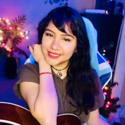 Yaquecita 🇲🇽 Software Developer • I sometimes play 🎸 &  🎮• 🌎 💓• 🧠 •🌈  she/ her • https://t.co/NFvoLJGecB • #100devs