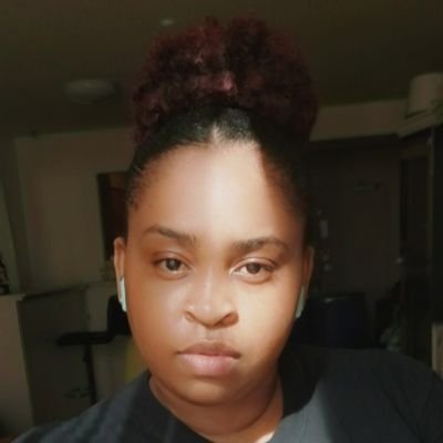 EmeraldPitt's profile picture. ...