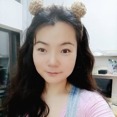 EvaWang0910's profile picture. Restaurants hotel shopping mall home decoration artificial tree