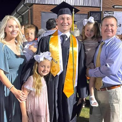 Christian-Husband-Father of 4-Head Basketball Coach - TWEETS are MY own. 
STATE CHAMPS 2018
State Tourney '11,'12,'14,'16,'17,'18,'20.