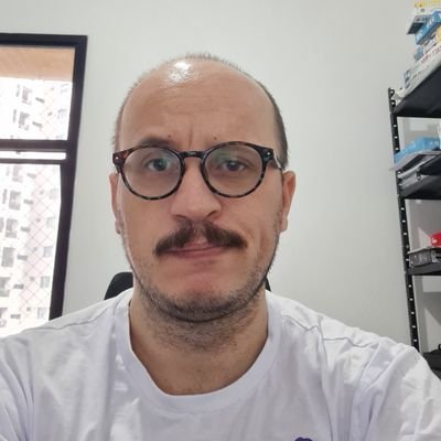 Infelizmente, vivendo na sociedade capitalista desde 1986.