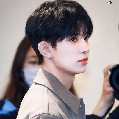 bts-txt-enha
Two percent girl, and the rest is pure anxiety.
