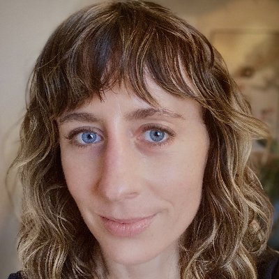 📻 Pulitzer Prize-winning podcast editor and reporter | audio prof @nyu_journalism | she/her 🎙