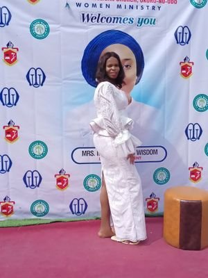 Esther050491981's profile picture. 