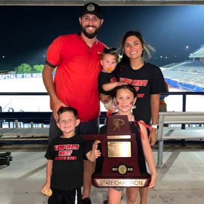 Husband, father, faith driven coach. North Rock Creek HS Softball. #iamsecond