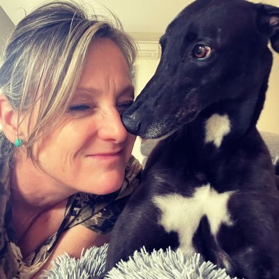 ManganMarcelle's profile picture. Dogs, yoga, Sundays, wine 🐶🌸