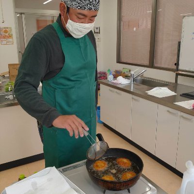 本職は白ねぎ農家、趣味で料理の研究と、小説を書いてます。
ペンネームは『夢神 蒼茫』です。
最近はテレビ、新聞に出演し、日夜、白ねぎの普及(布教?)に努めております。
( `・ω・´)ノ ヨロシクー