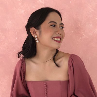 NinaYnion's profile picture. 25, 🇵🇭, She/Her • JD - Law student • Instructor, Art Appreciation (FAVA, FAPA, Theatre) • Early Career Art Conservator, works on canvas, paper, wood