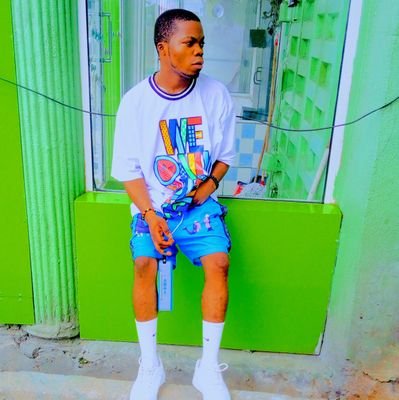 Musicians/bands 🎙️
Akwa upcoming singer 🎤
Link up let get to the top 🙏
