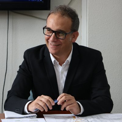 Politólogo/ Consultor/ Desarrollo Urbano Sostenible/ ECO Gobernanza/ Territorios Sostenibles-Inteligentes/ ODS 2030/
Embajador UE Pacto por el Clima