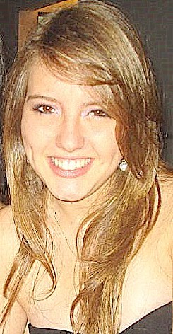 Você nasce sem pedir e morre sem querer. Aproveite o intervalo e as oportunidades e viva porque nunca se sabe quando é hora de partir.