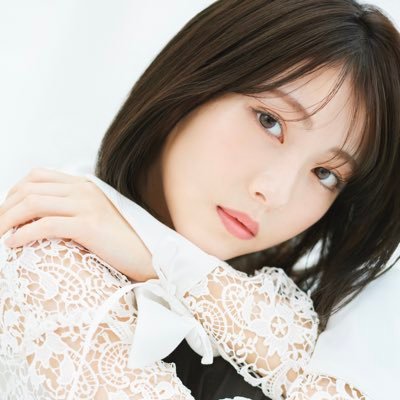 浜辺美波さんのプロフィール画像